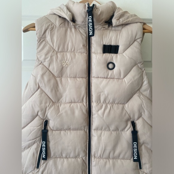 DALEF Hooded Puffer Vest Classic Design Blk Webbing Ribbon Zipper Pull Size L - Picture 2 of 12